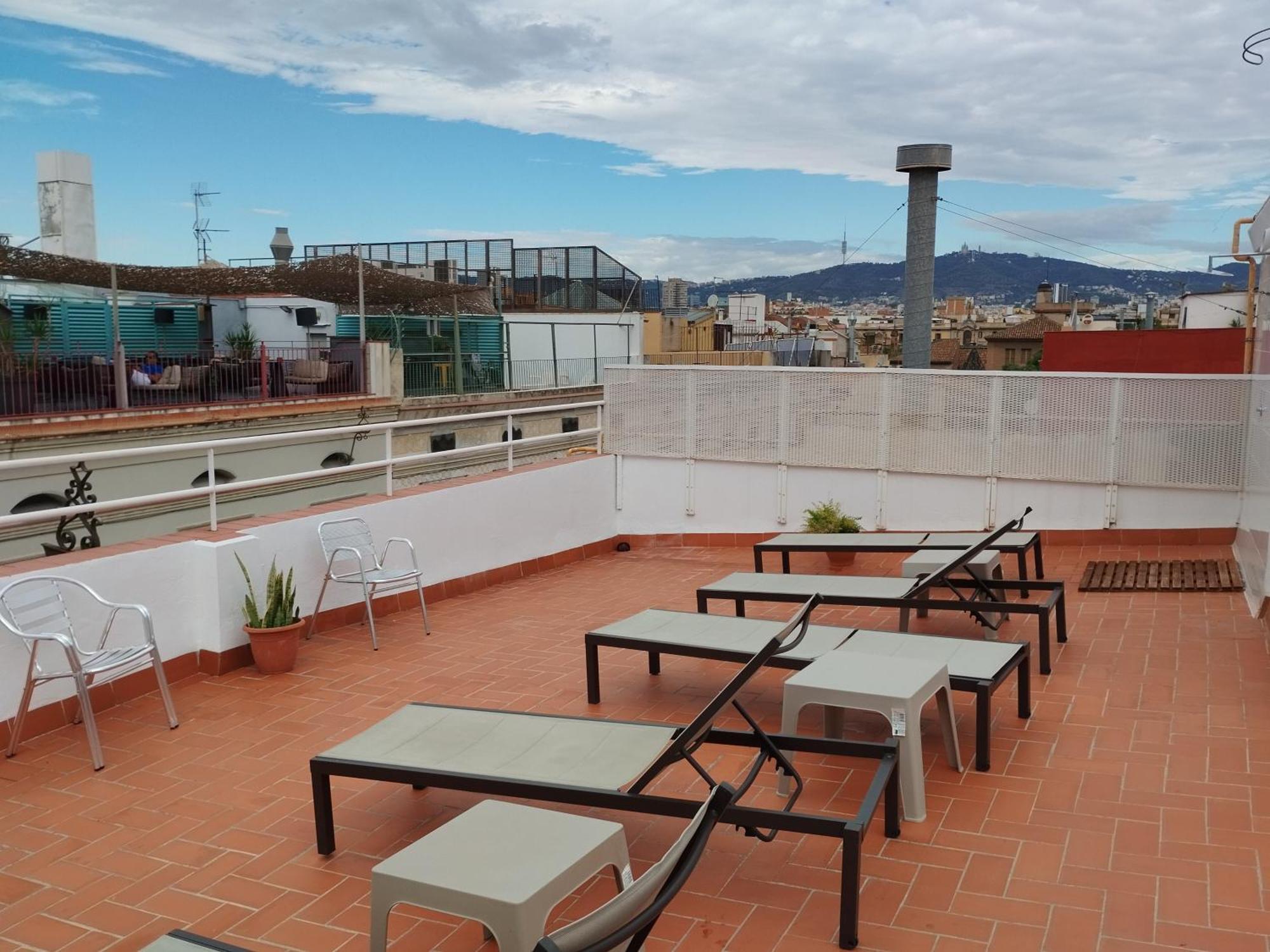 Hostal La Terrassa برشلونة المظهر الخارجي الصورة