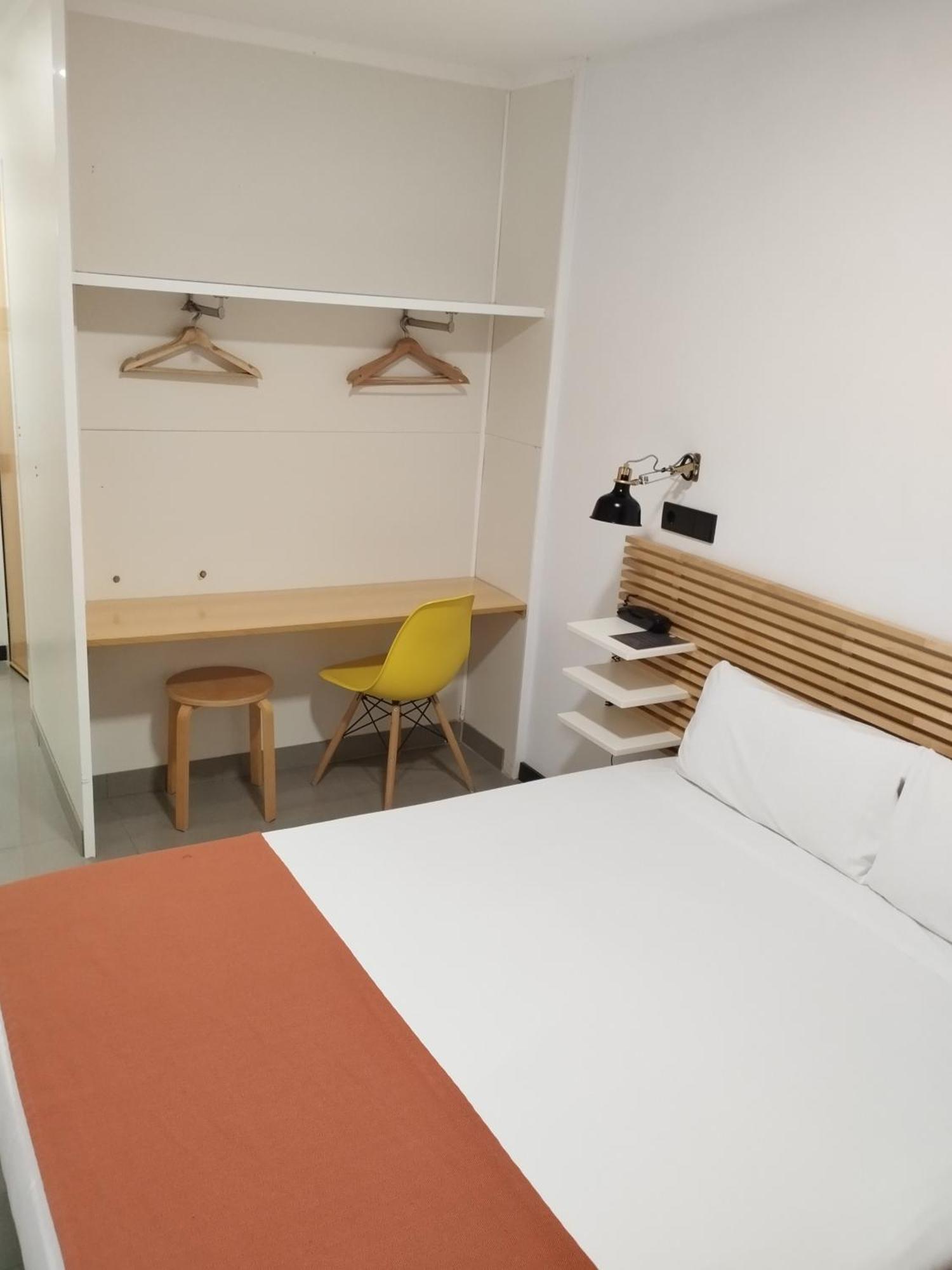 Hostal La Terrassa برشلونة الغرفة الصورة