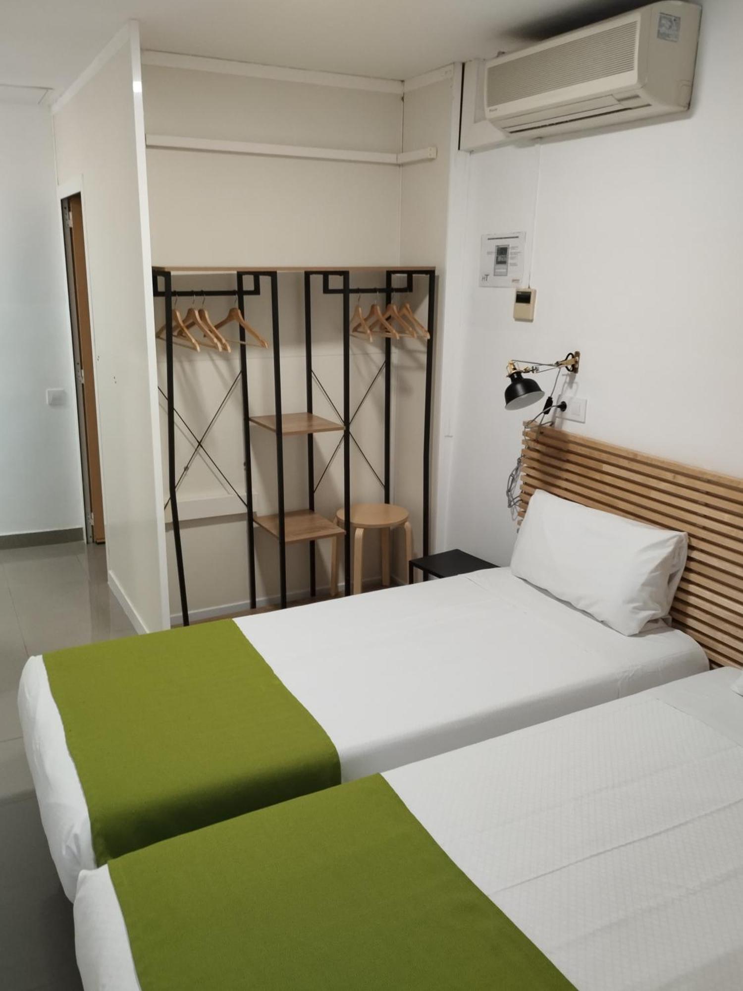 Hostal La Terrassa برشلونة الغرفة الصورة